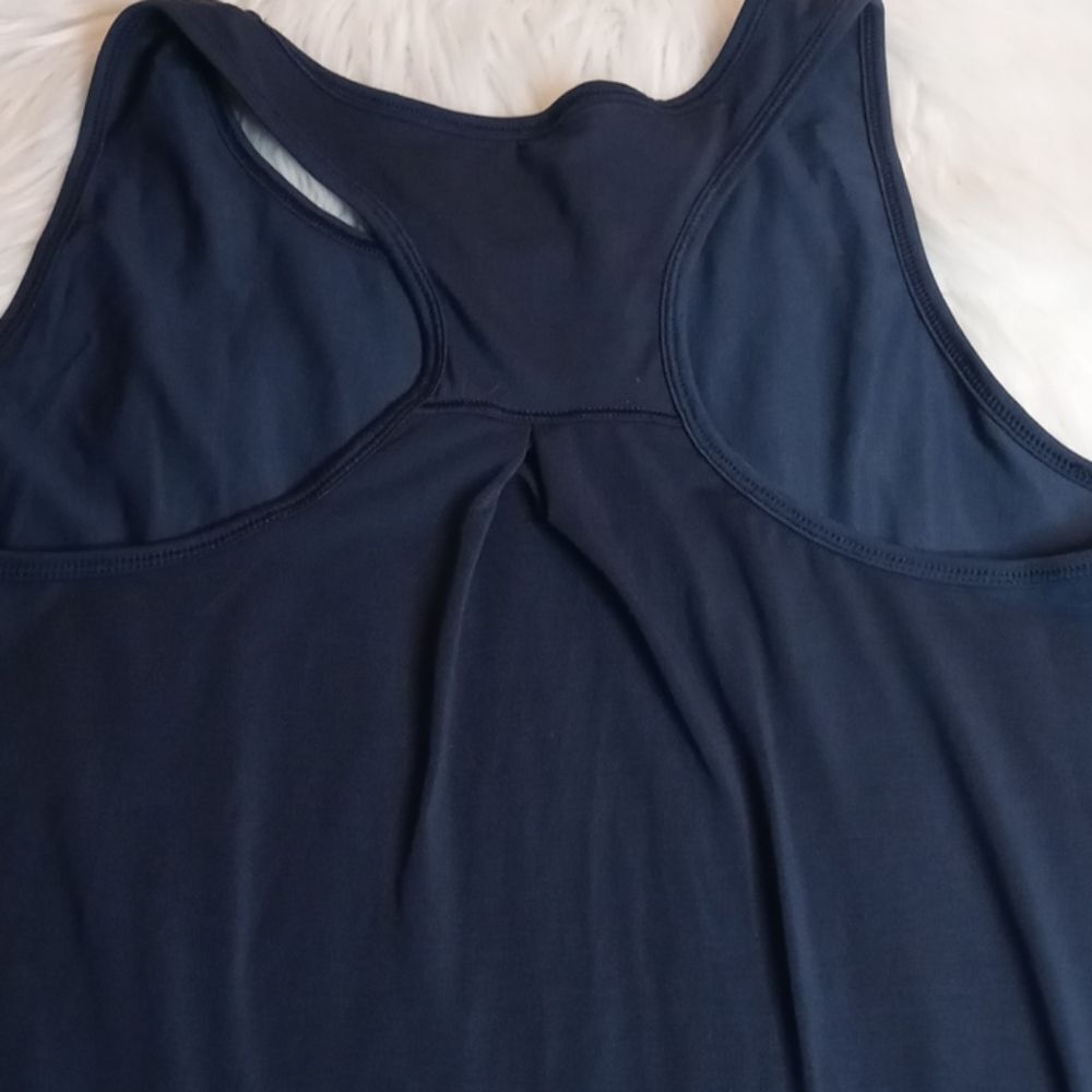 All in motion  tank top 
M - Picture 2 of 3